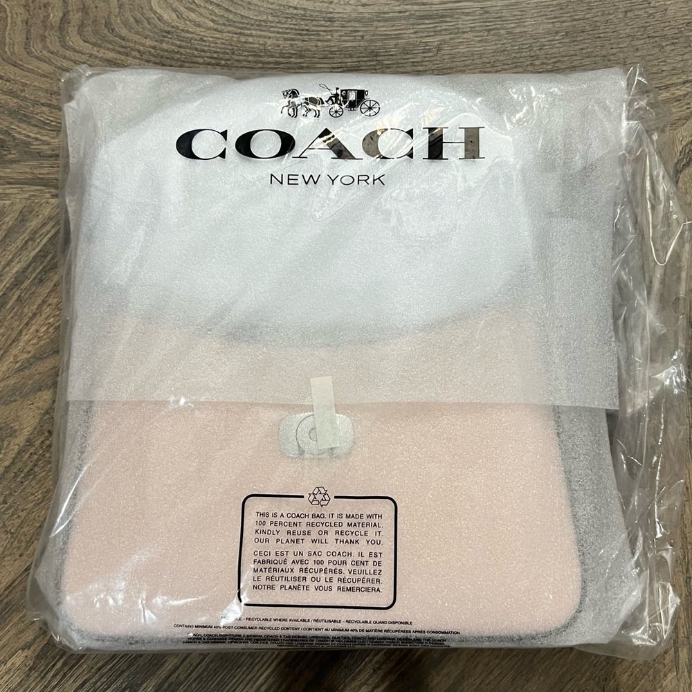 Coach Shoulder Bag in Light Pink - Picture 9 of 13